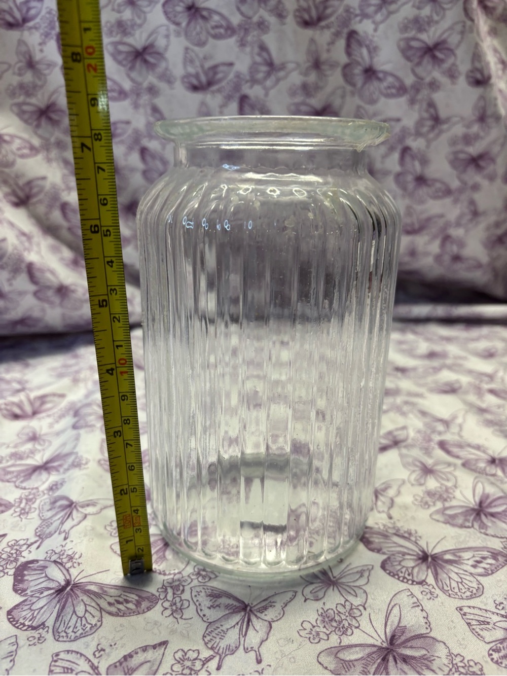 ✴️Clear Ribbed Glass Vase - Picture 2 of 3